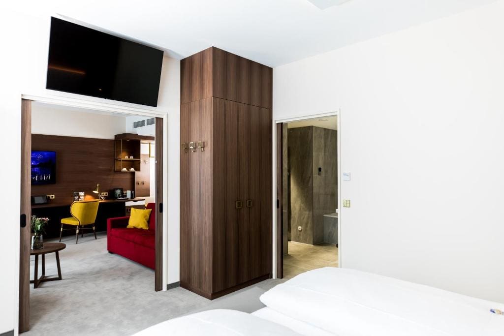 Suite with Balcony room - Image 2