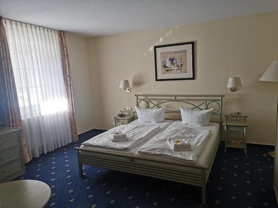 Family Room room - Image 1