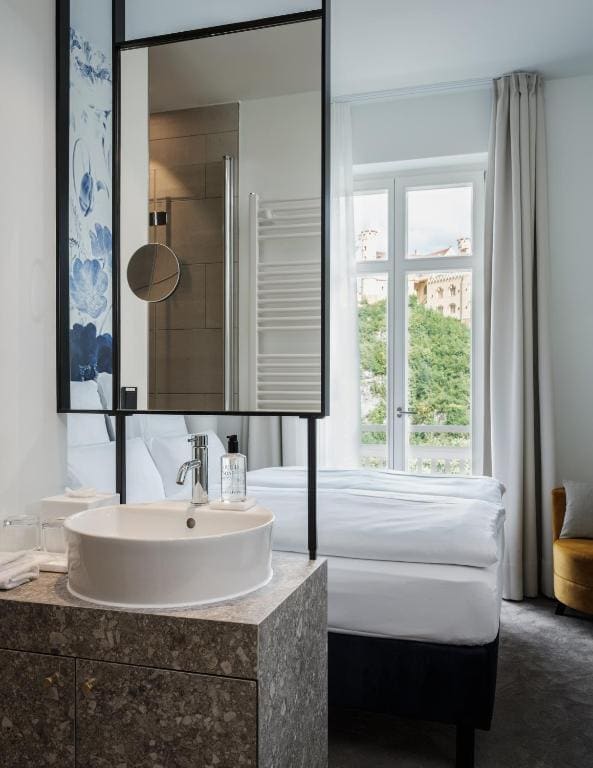 Standard Double Room room - Image 2