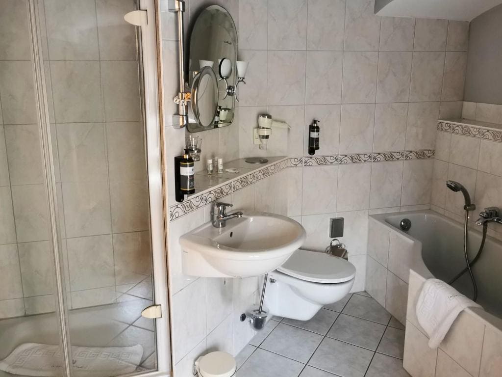 Suite room - Image 3