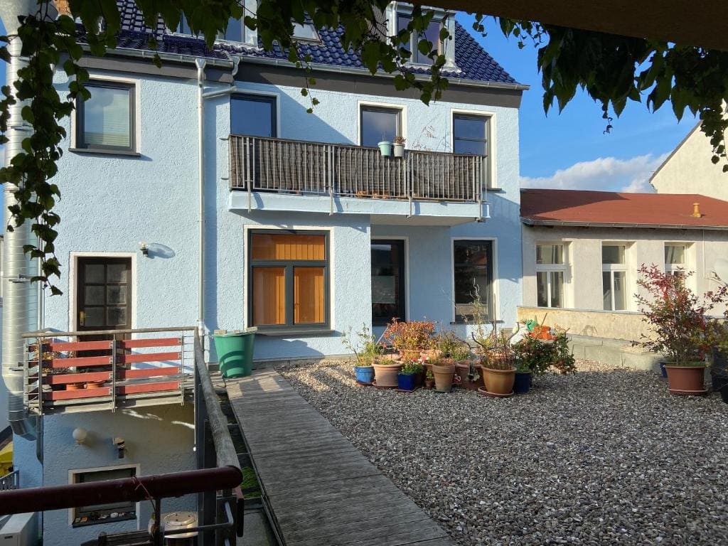 Studio with Balcony room - Image 2