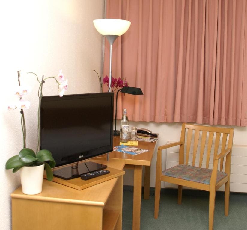 Basic Double Room room - Image 2