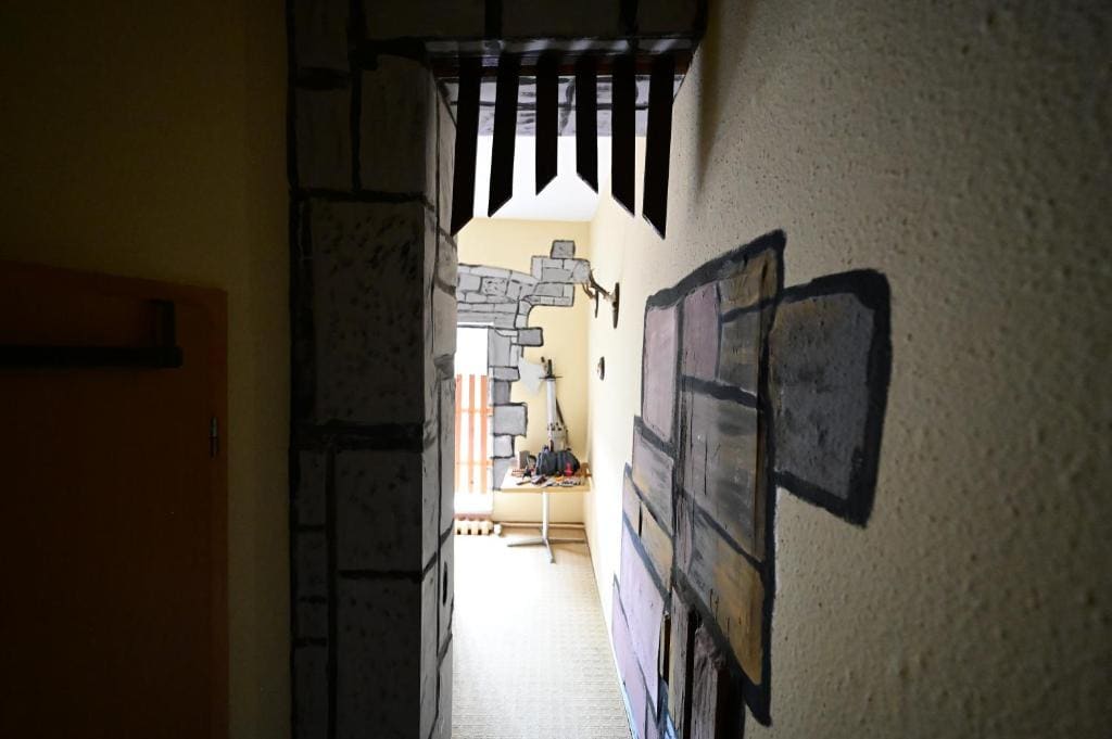 Family Room room - Image 3