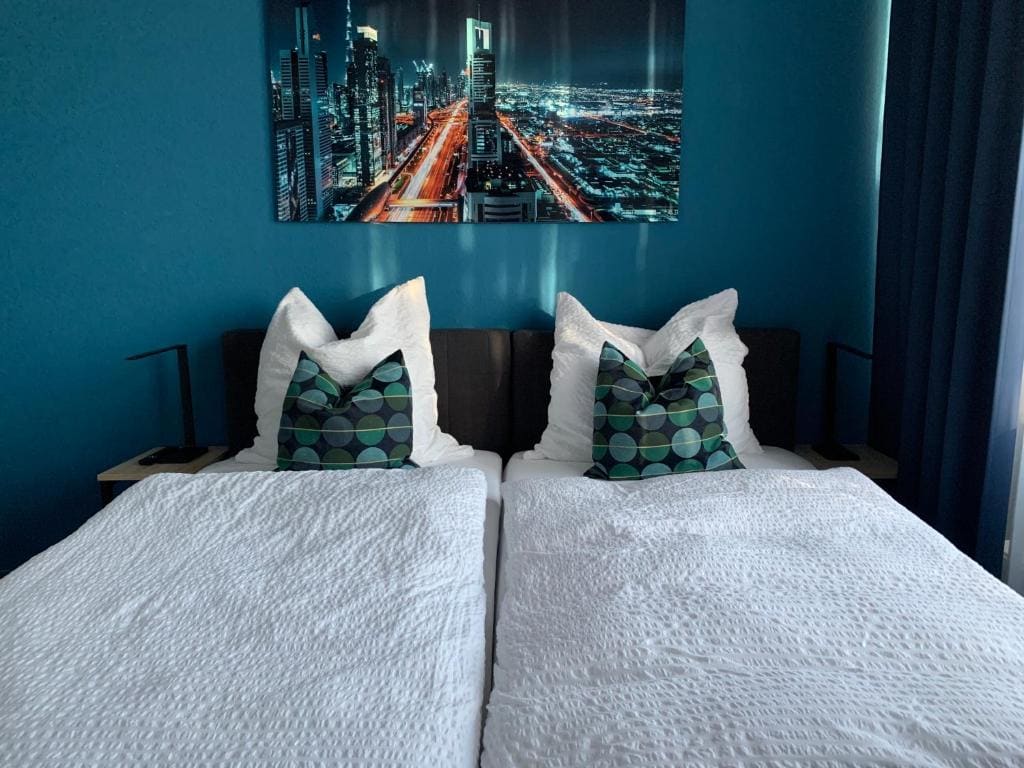 Double or Twin Room with Shared Bathroom room - Image 3