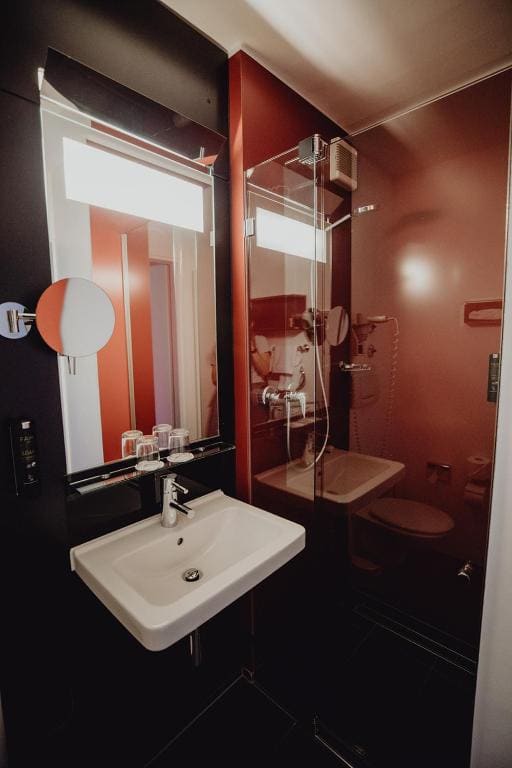 Standard Single Room room - Image 1