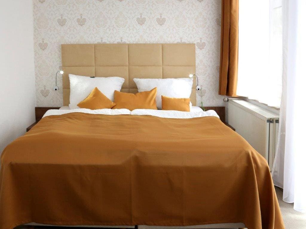 Deluxe Double Room with Balcony room - Image 1