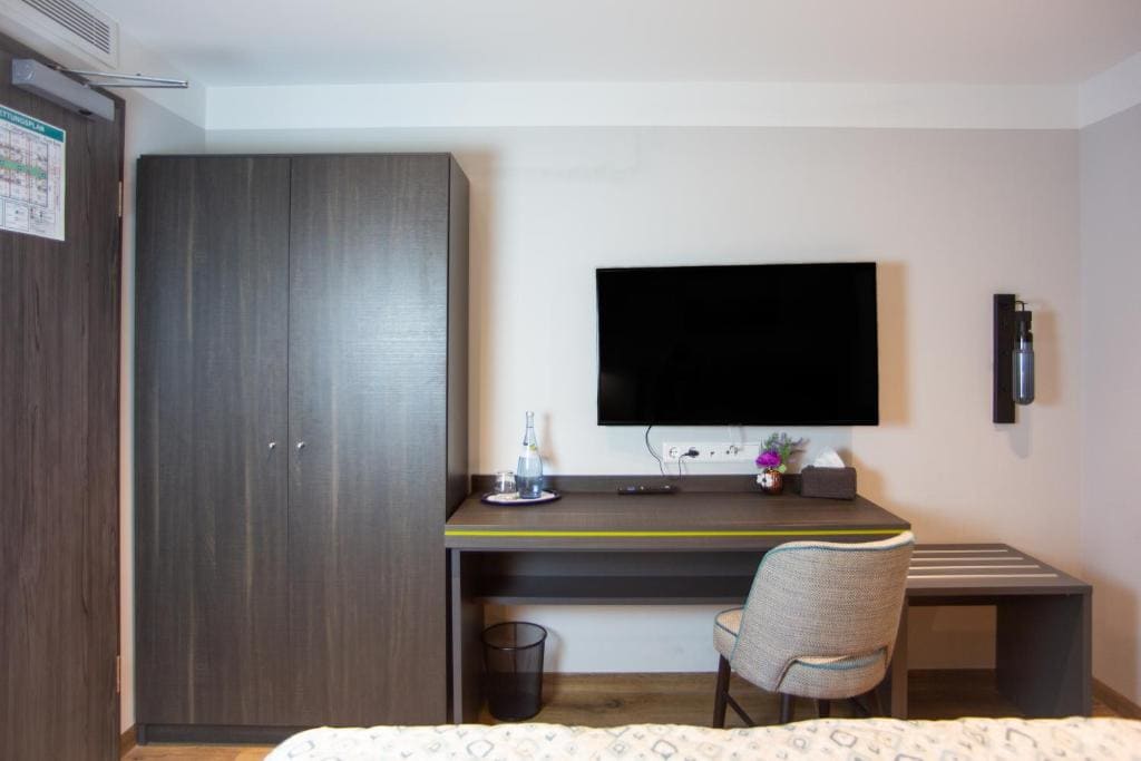 Superior Single Room room - Image 2