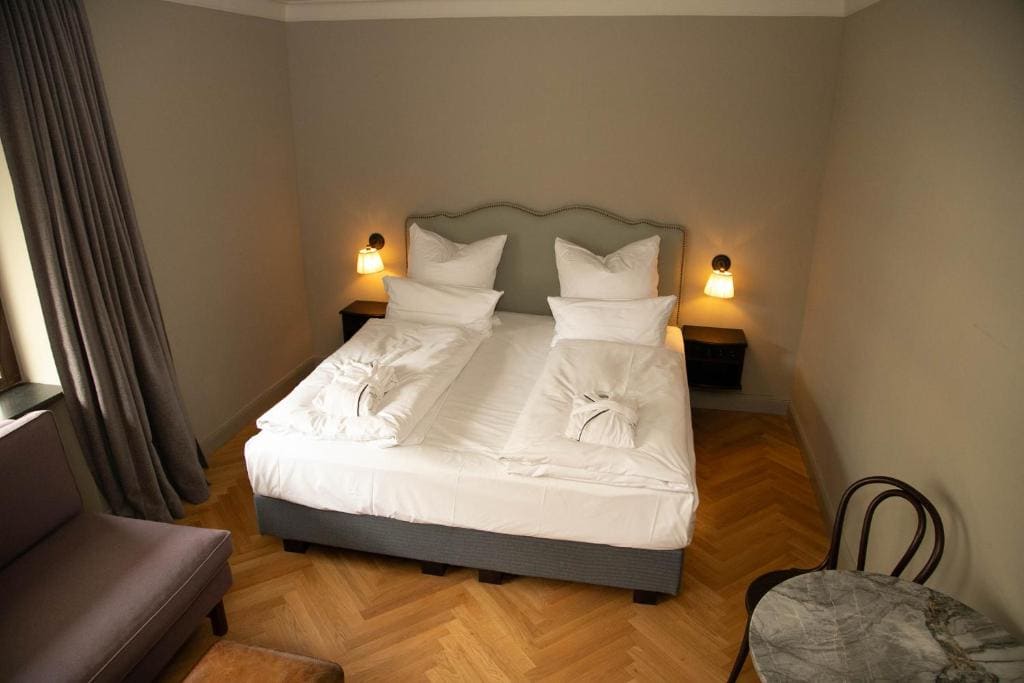 Superior King Room room - Image 1