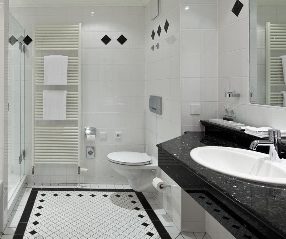 Family Suite with Balcony room - Image 1