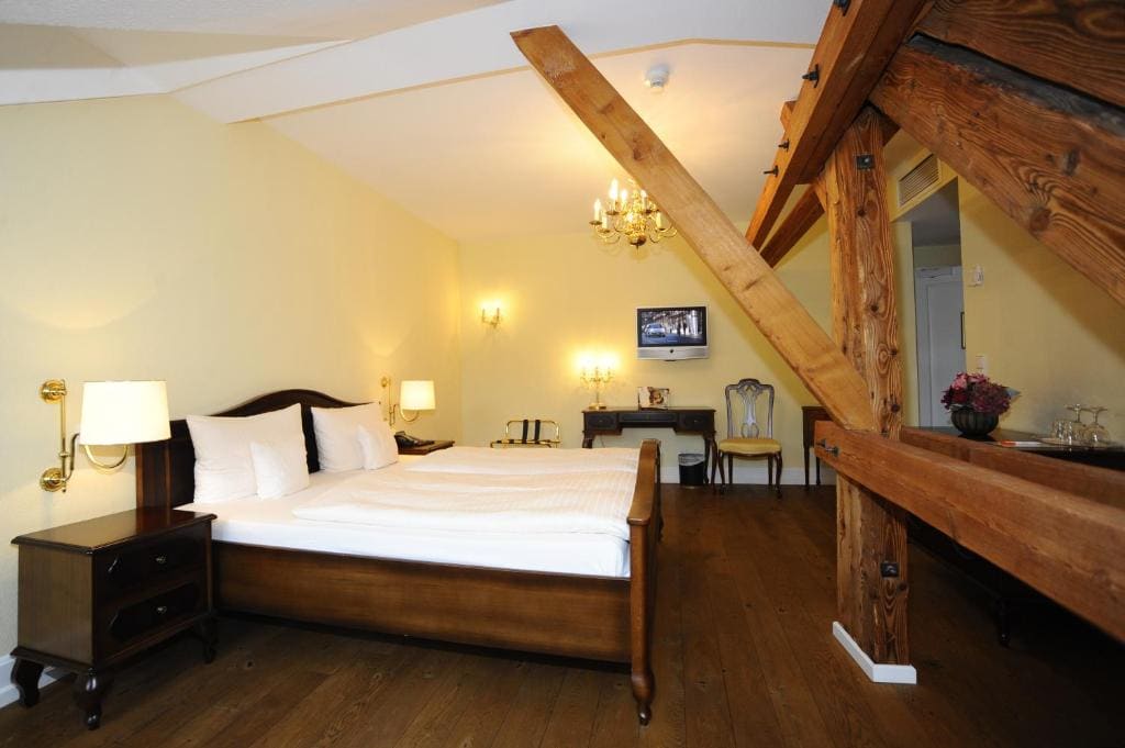 Superior Double Room room - Image 3
