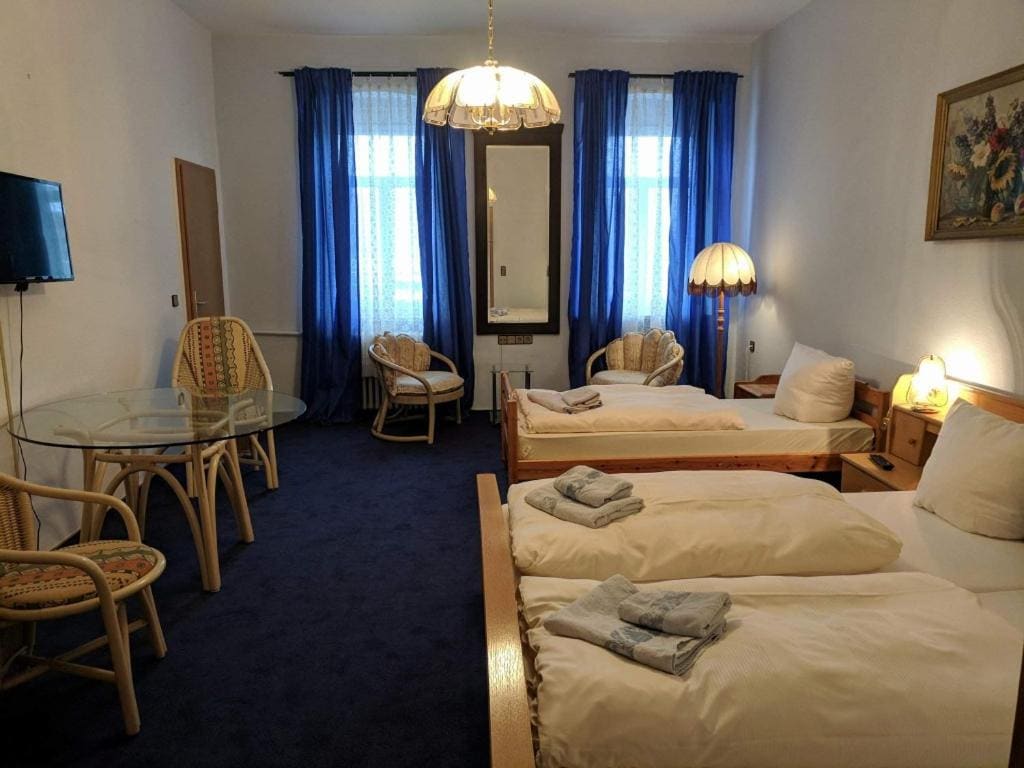 Double or Twin Room room - Image 2