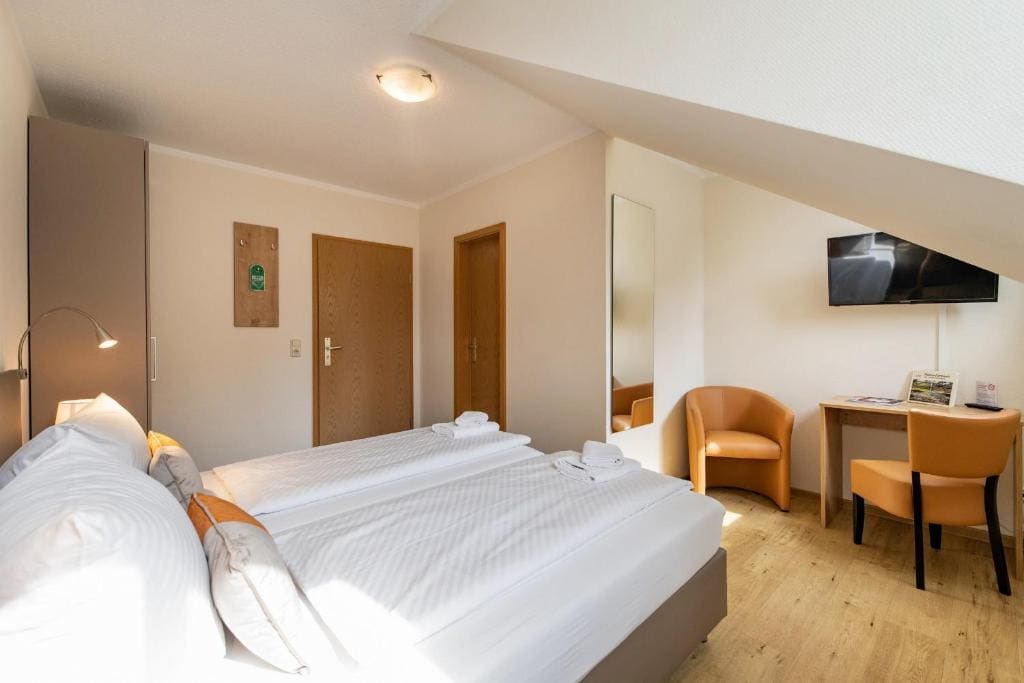 Standard Double Room room - Image 2