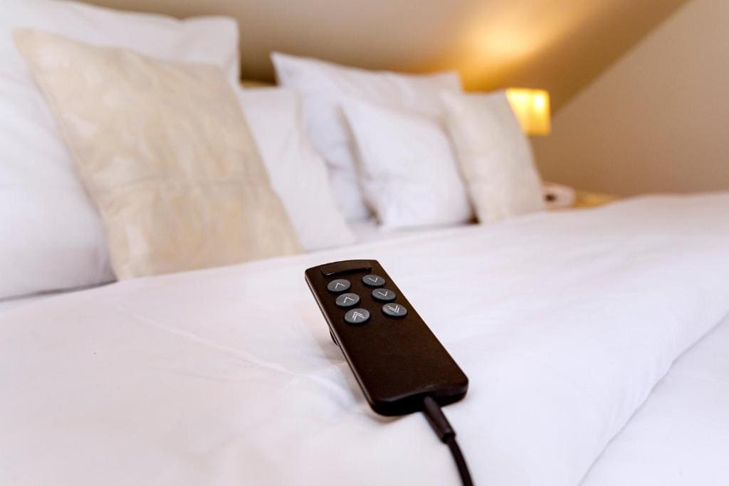 Double or Twin Room with Garden View room - Image 3