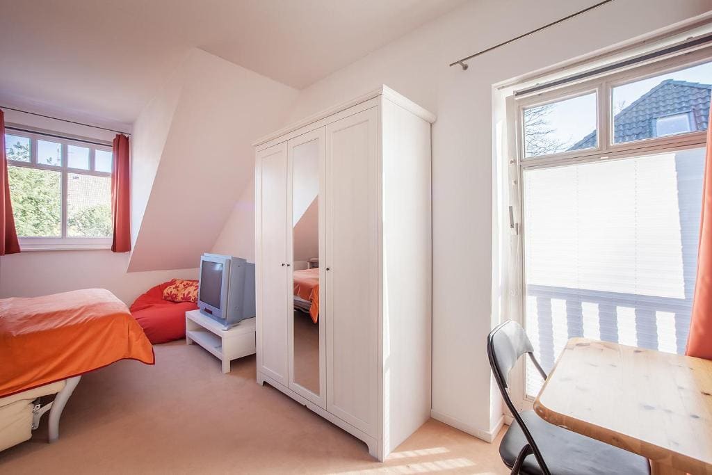 Double Room with Garden View room - Image 2