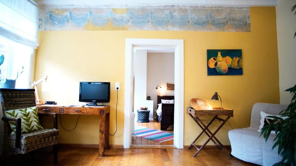 Luxury Quadruple Room room - Image 2