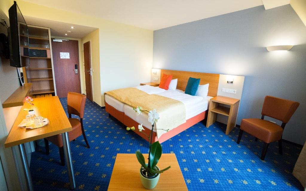 Deluxe Double Room room - Image 1