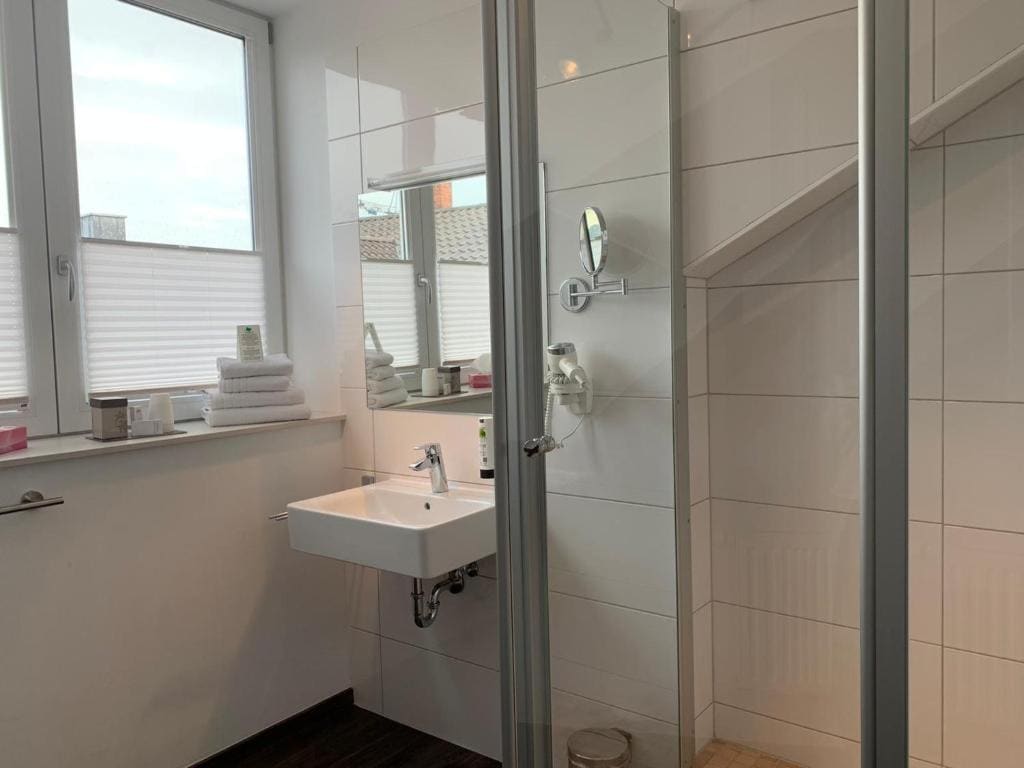 Studio with Balcony room - Image 2