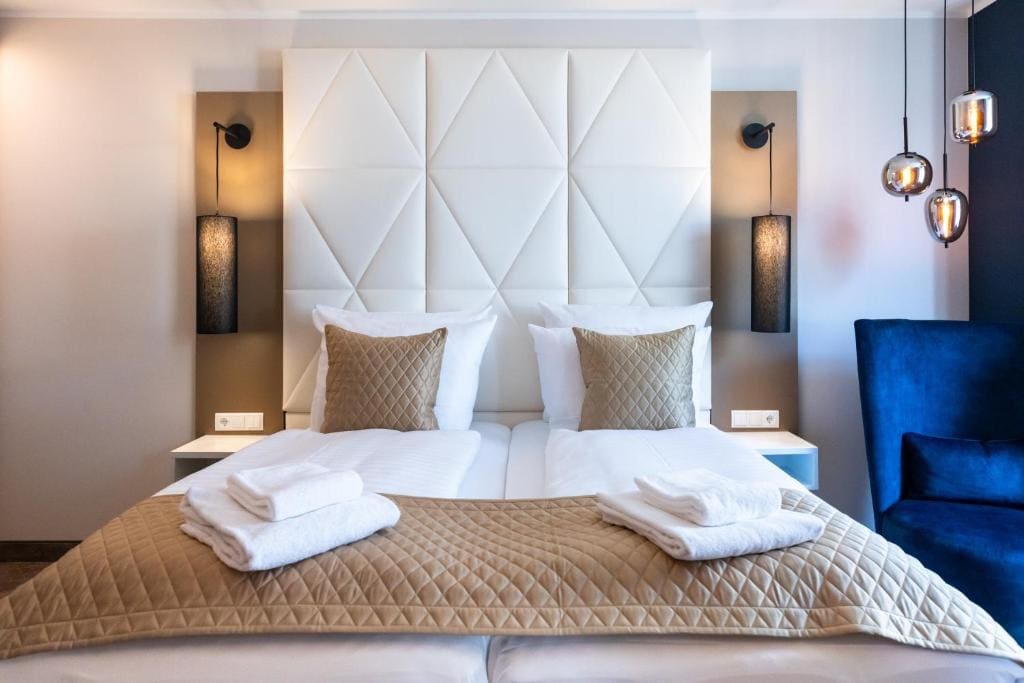 Double Room with City View - High Floor room - Image 2
