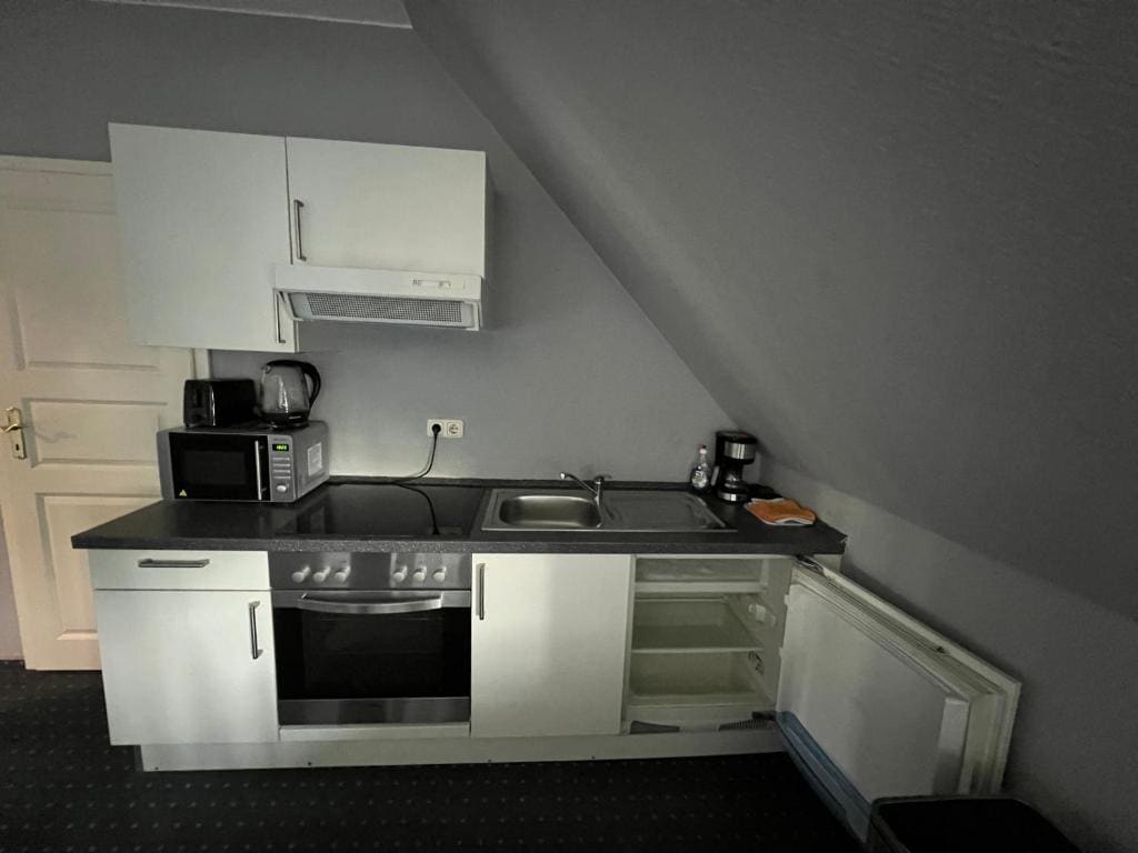 Apartment room - Image 3