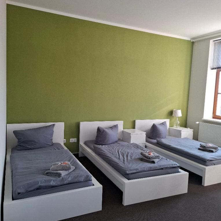 Family Room room - Image 1