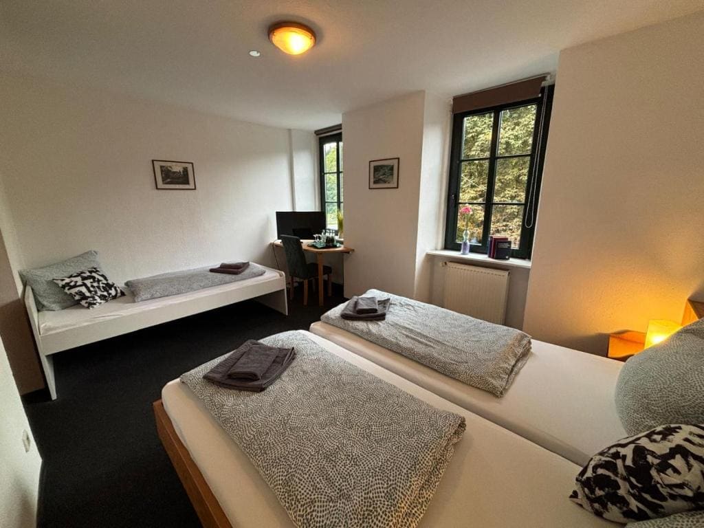 Family Room room - Image 1