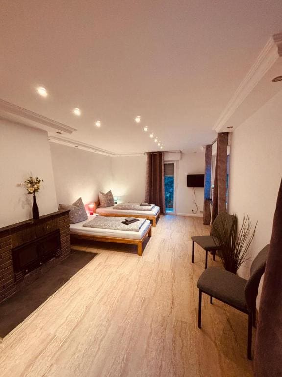 Two-Bedroom Apartment with Balcony - Annex room - Image 1
