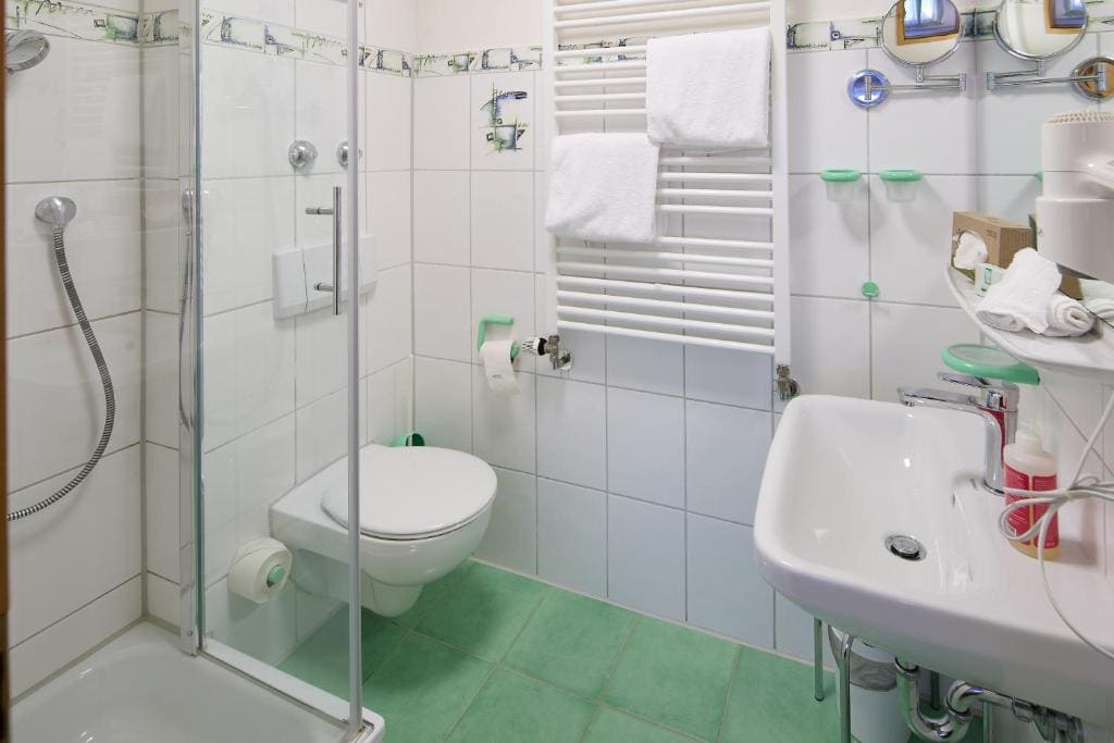 Standard Double Room room - Image 2