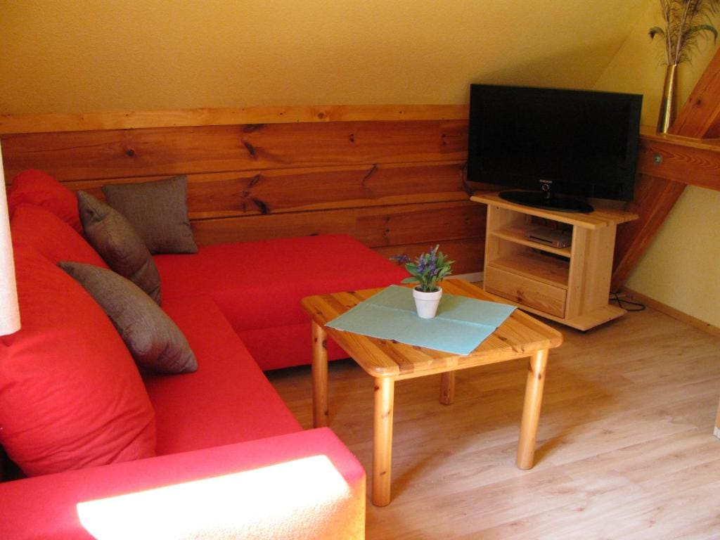 Family Room room - Image 1