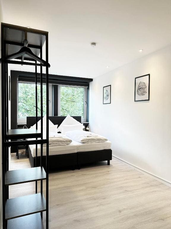 Double Room with Shared Bathroom room - Image 1