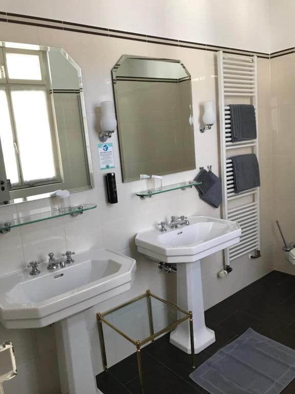 Deluxe Double Room room - Image 1
