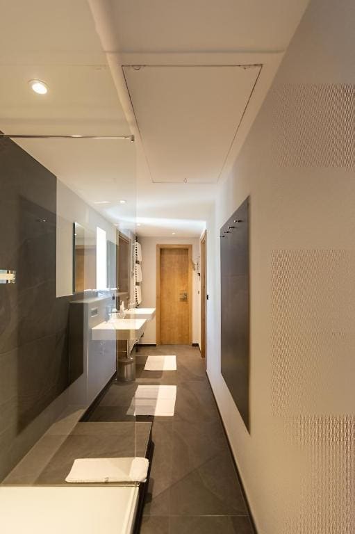 Family Room room - Image 1