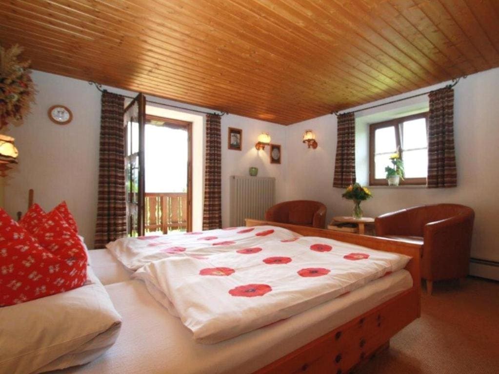 One-Bedroom Apartment room - Image 3