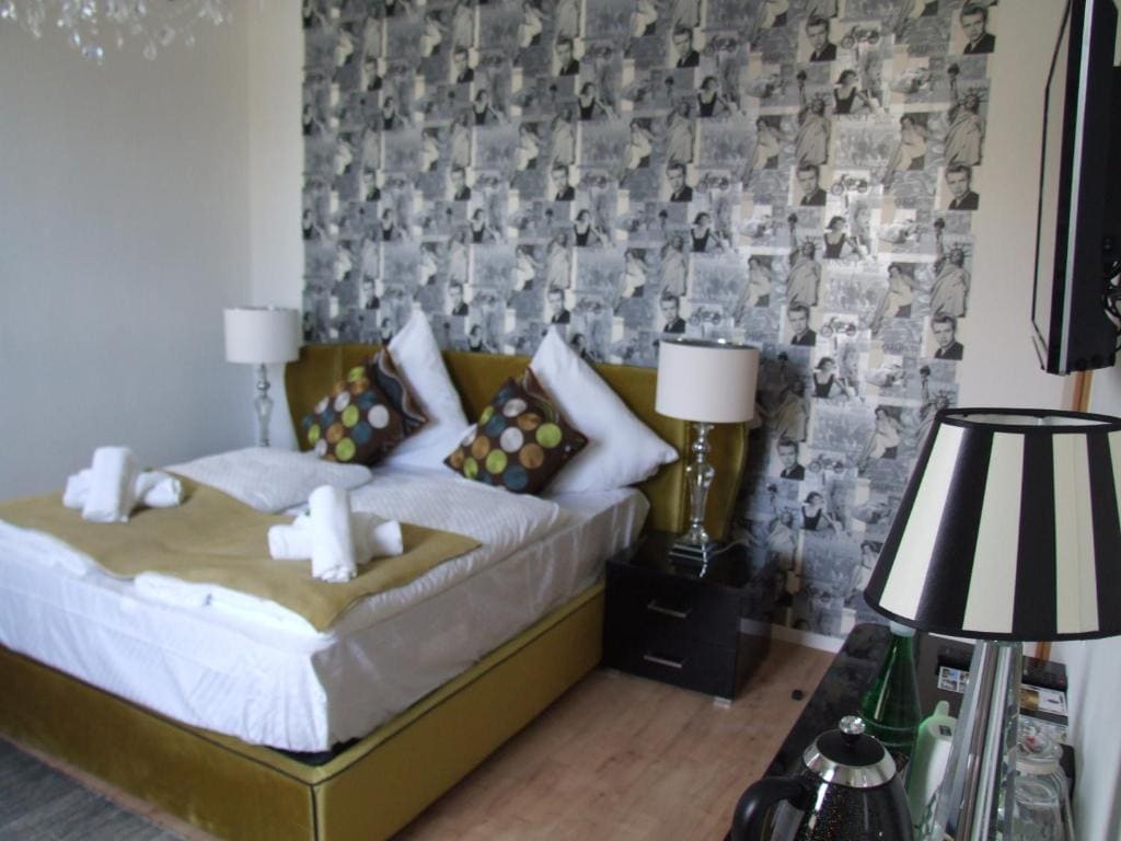 Large Double Room room - Image 2