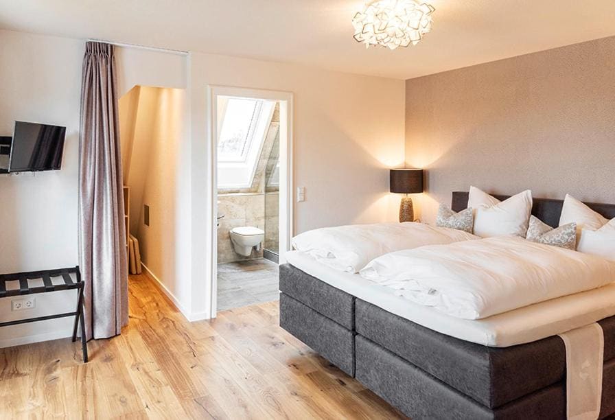Large Suite room - Image 2