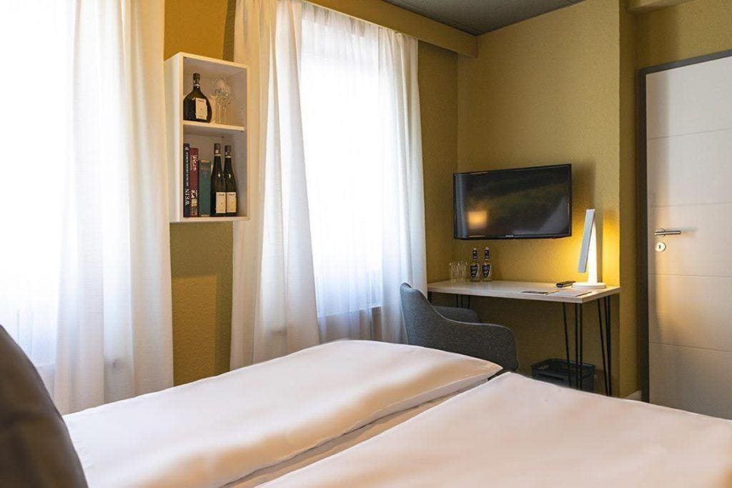 Deluxe Double Room room - Image 2