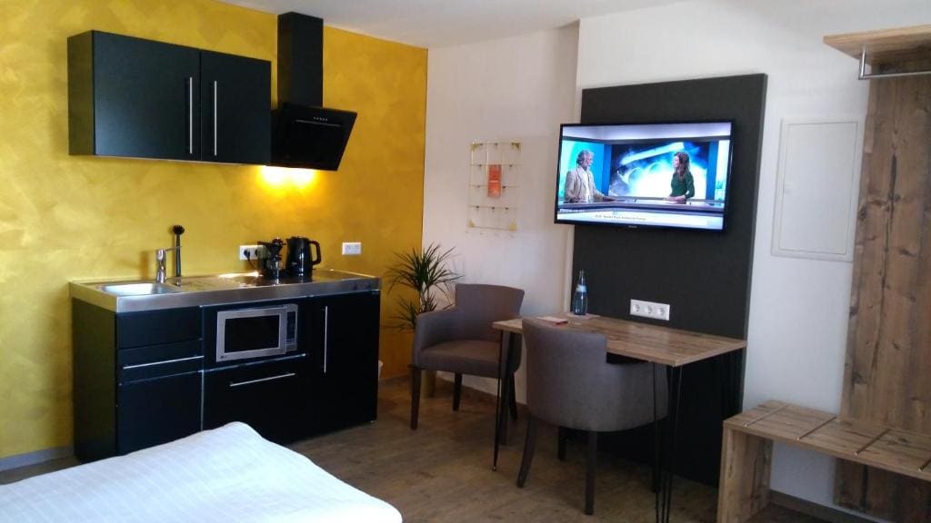 Apartment with Terrace room - Image 2