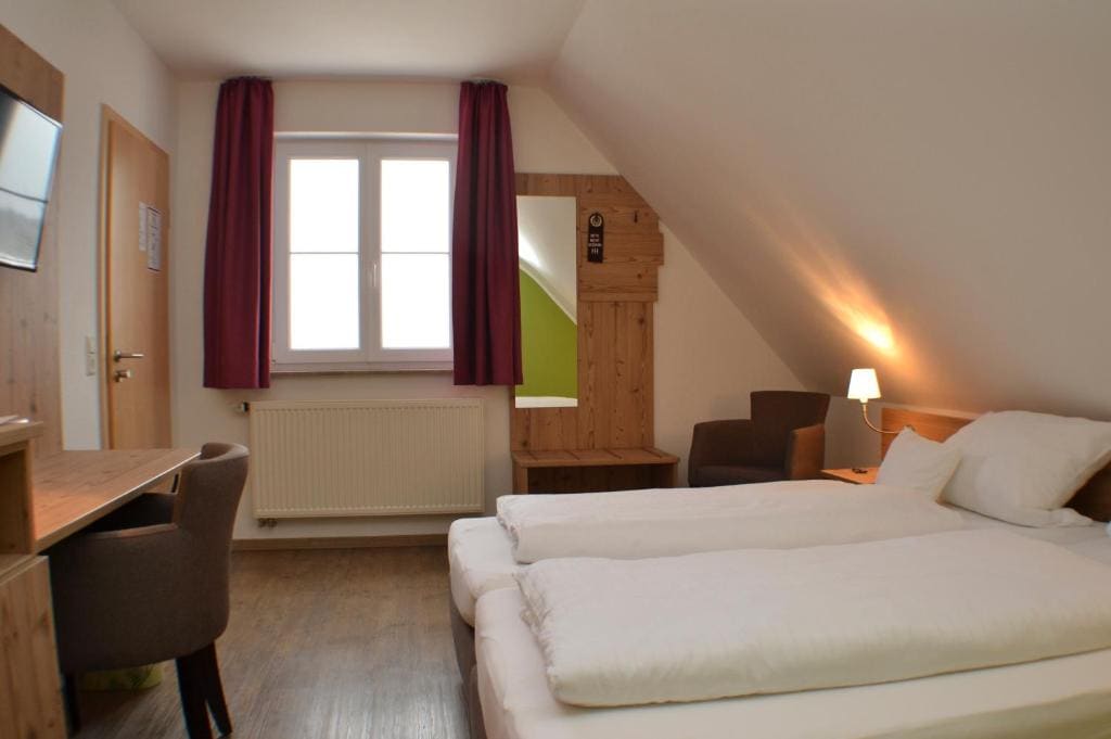Standard Double Room room - Image 2