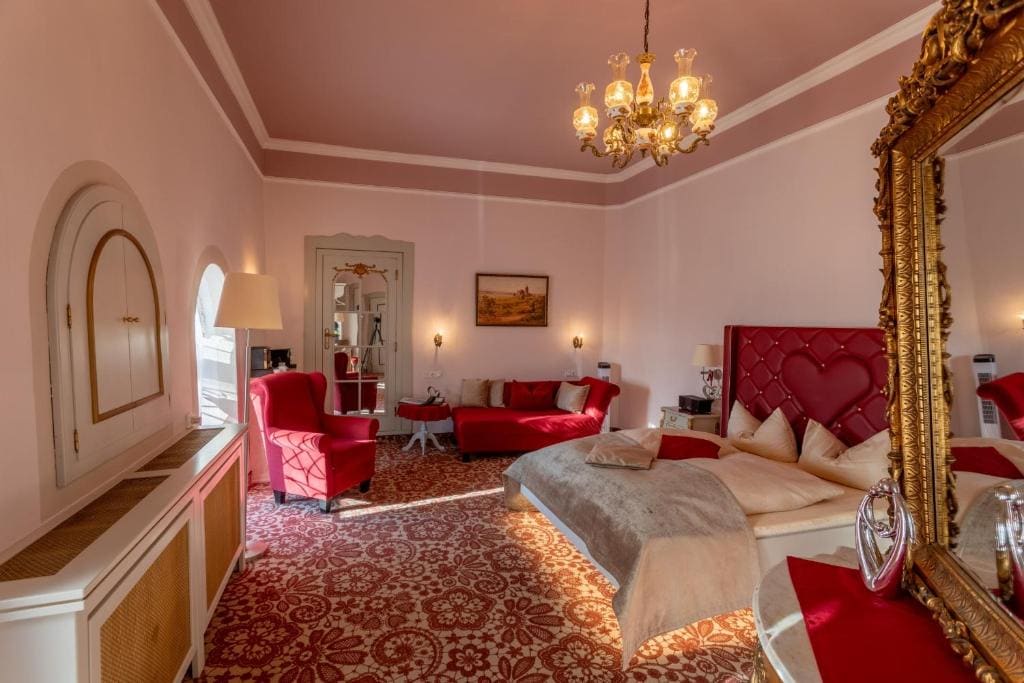 Honeymoon Room room - Image 2