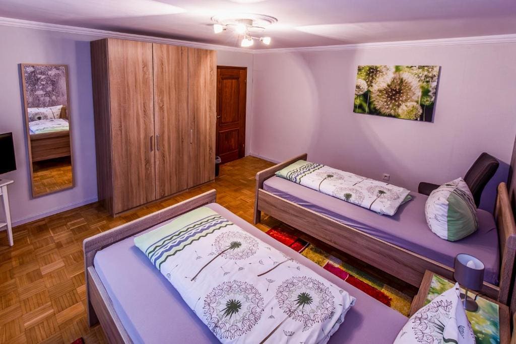 Two-Room Apartment room - Image 2