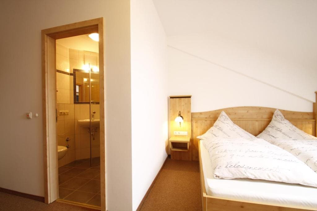 Double or Twin Room room - Image 3