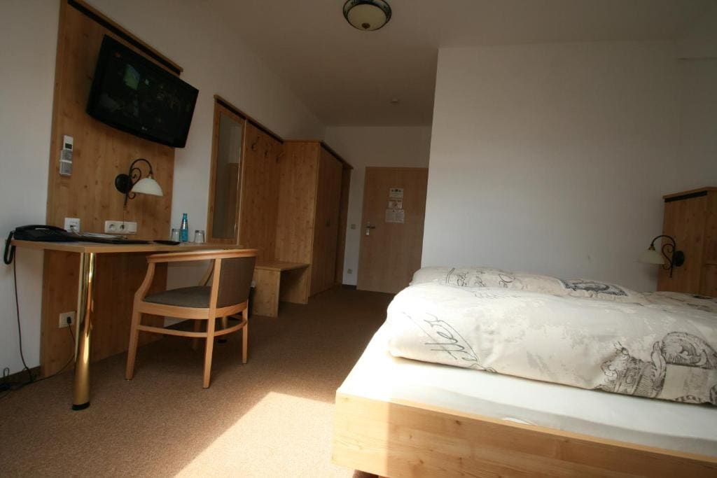 Double or Twin Room room - Image 1