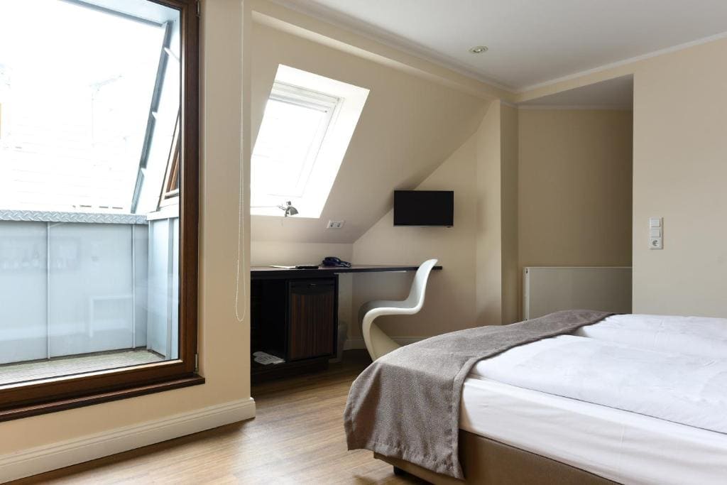 Medium room - Image 1