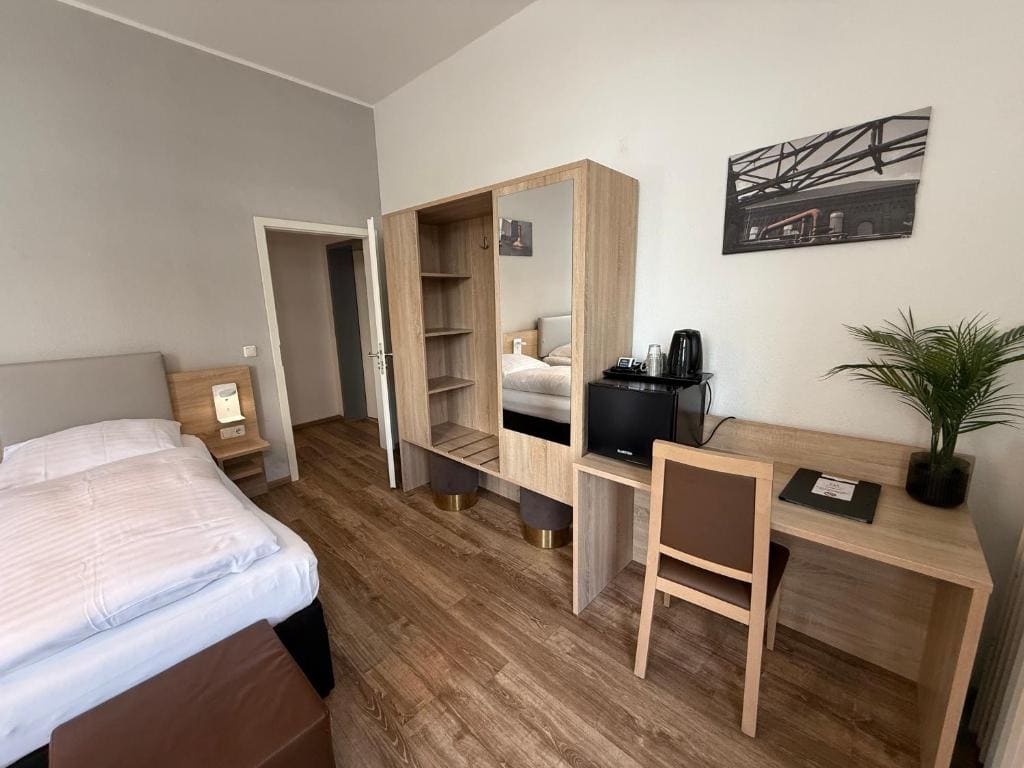Standard Single Room room - Image 2