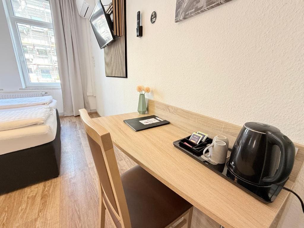 Standard Triple Room room - Image 3