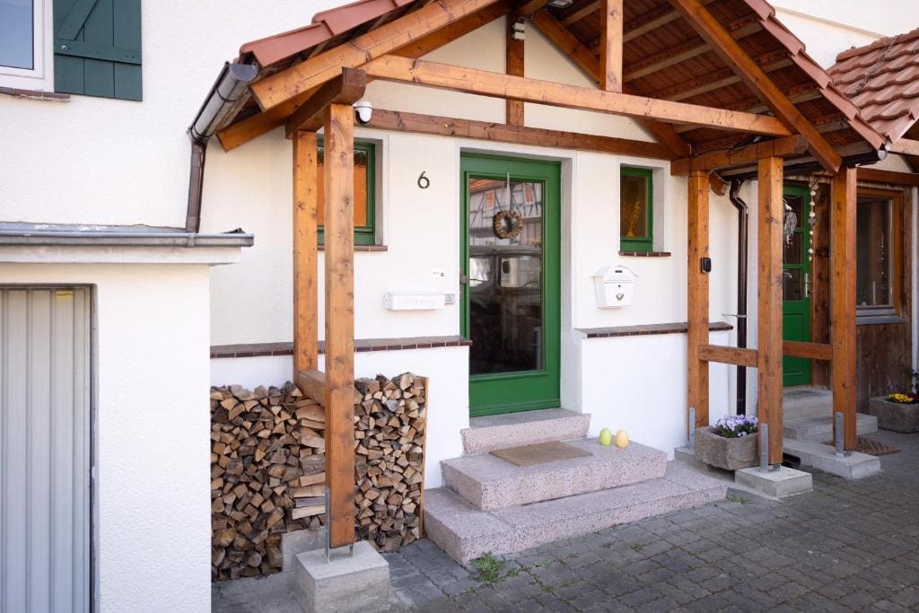 Apartment with Balcony room - Image 1