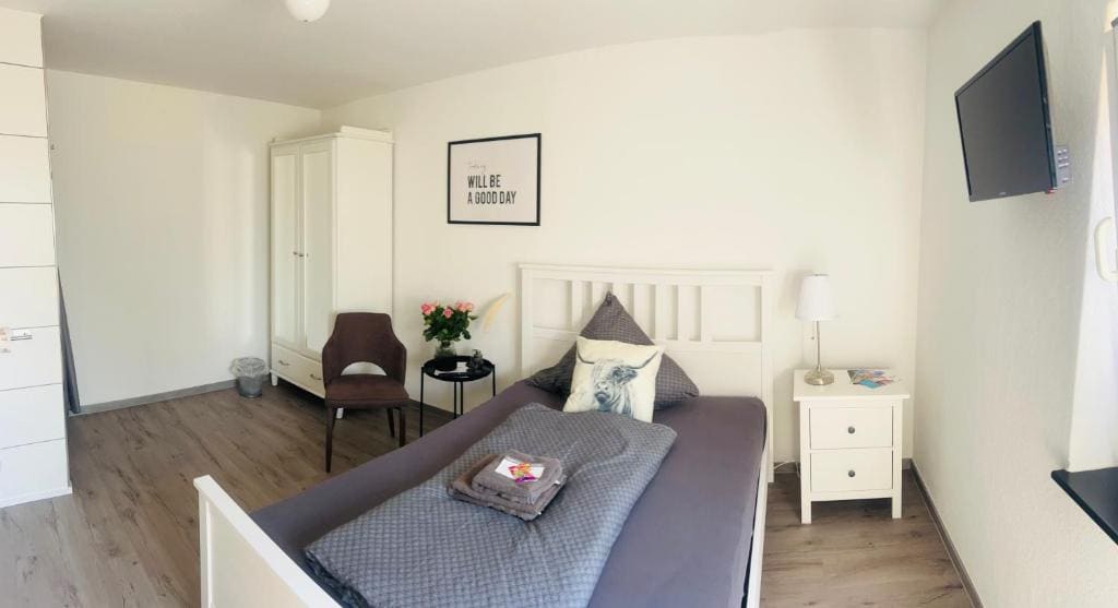 Deluxe Family Room room - Image 1