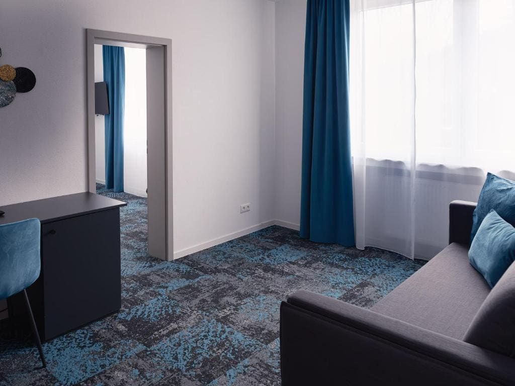 Family Room room - Image 2