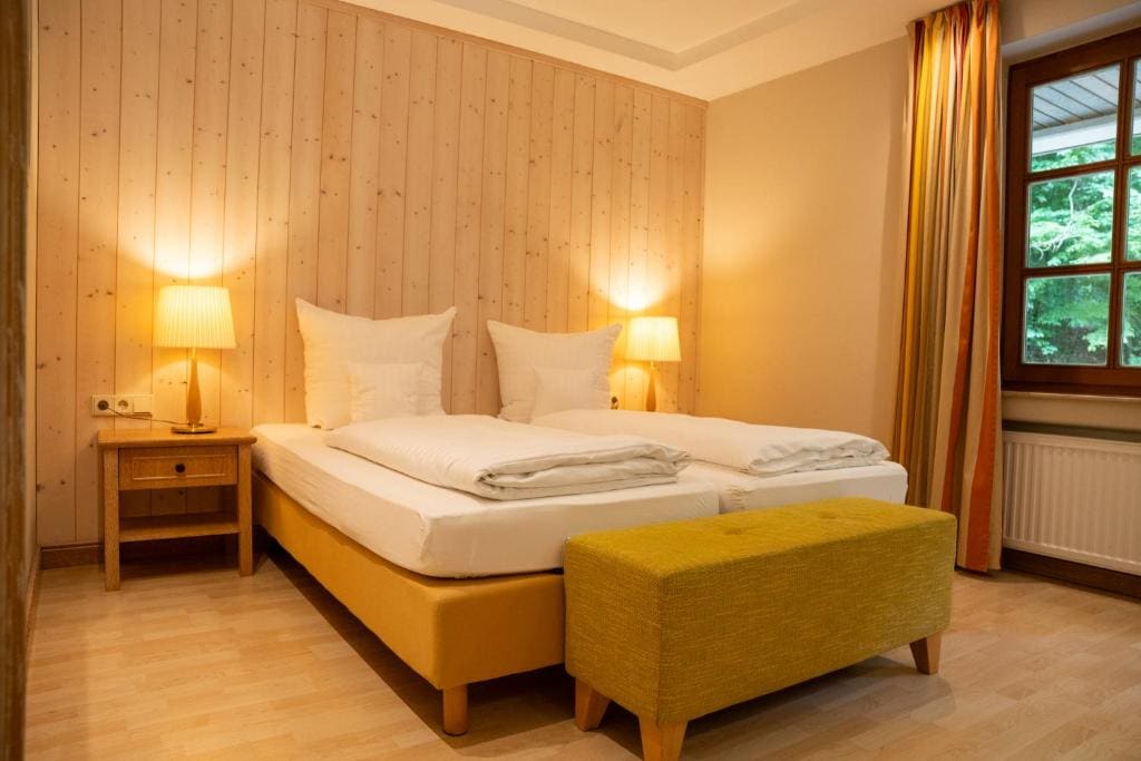 Deluxe Double Room with Balcony room - Image 2