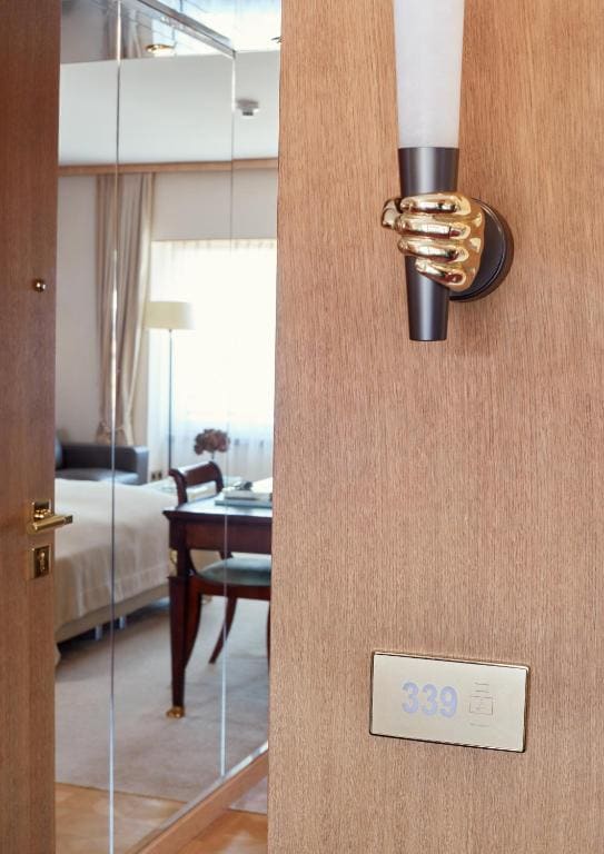 Deluxe Double Room room - Image 3