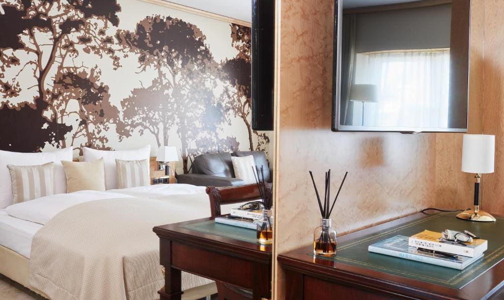 Deluxe Double Room room - Image 1